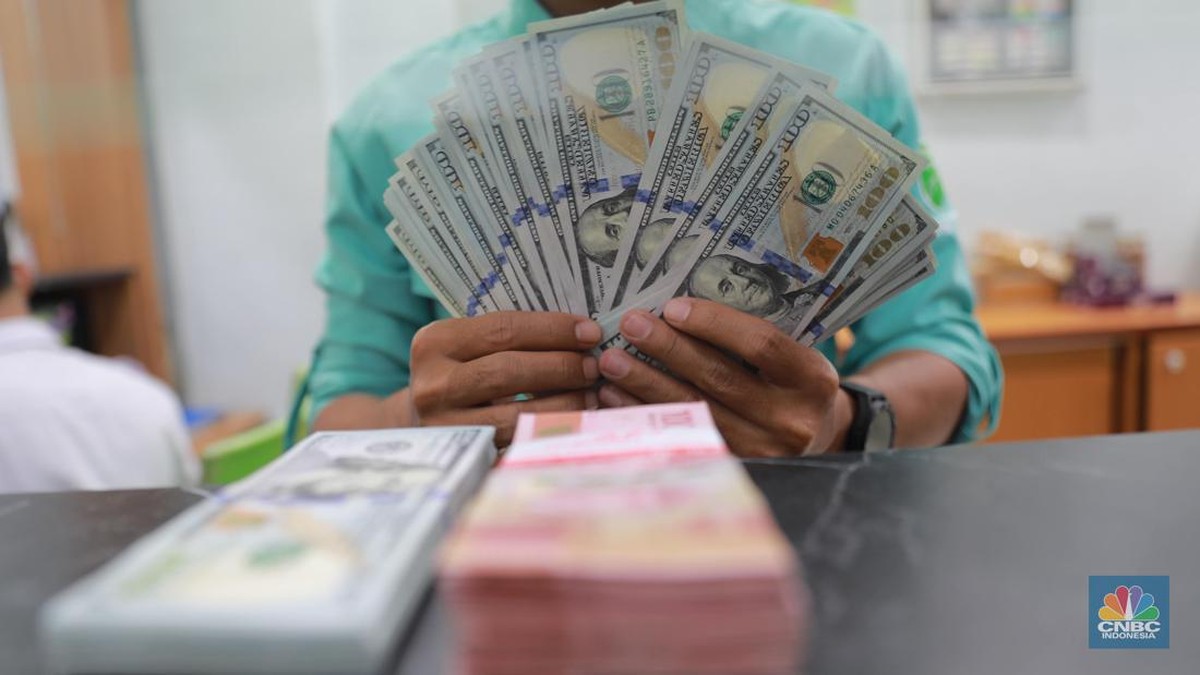 Dana asing dipotong dari Indonesia pekan lalu, rupiah stagnan